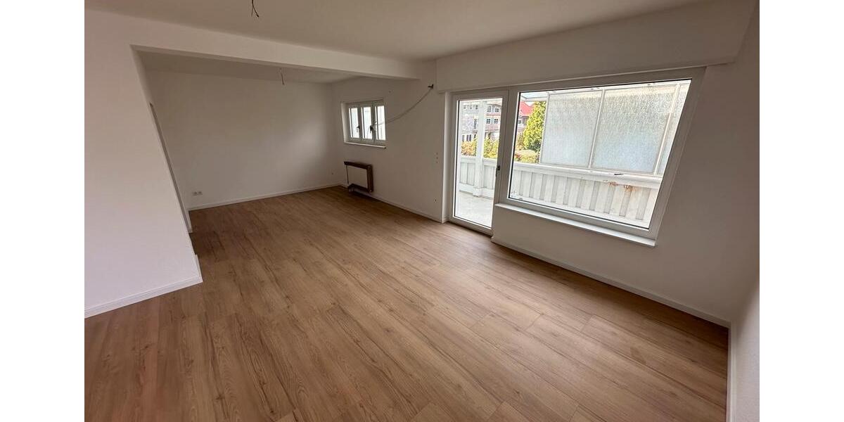 Etagenwohnung Bürstadt - 4.5 Zimmer, 121 m&sup2;, 1.690&euro; | Angebot:26625709