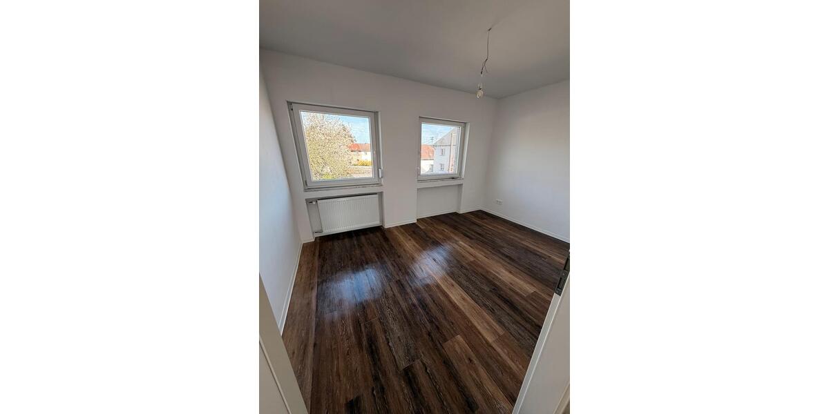 Etagenwohnung Saarbrücken West - 3 Zimmer, 63 m&sup2;, 600&euro; | Angebot:26210910