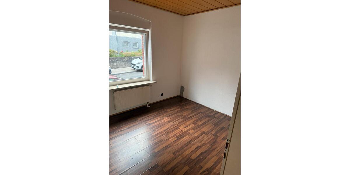 Erdgeschoßwohnung Siegen Kaan-Marienborn - 3 Zimmer, 85 m&sup2;, 950&euro; | Angebot:26476449
