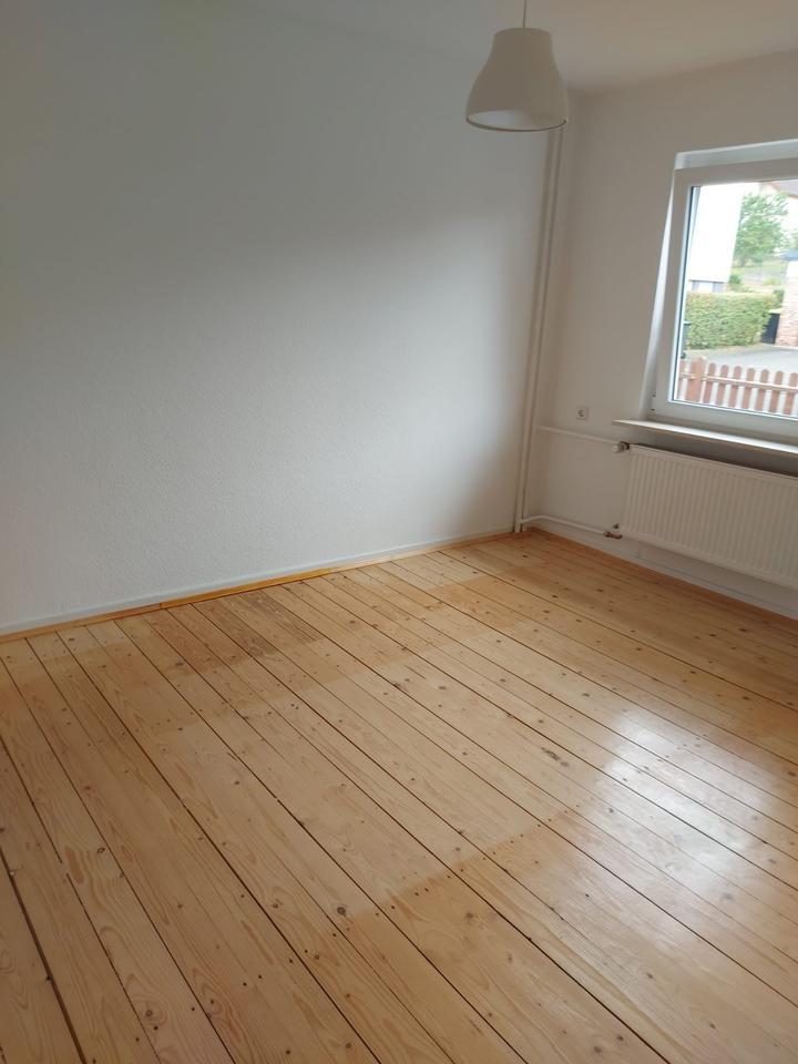 1-Fam.-Haus mit großem Garten...