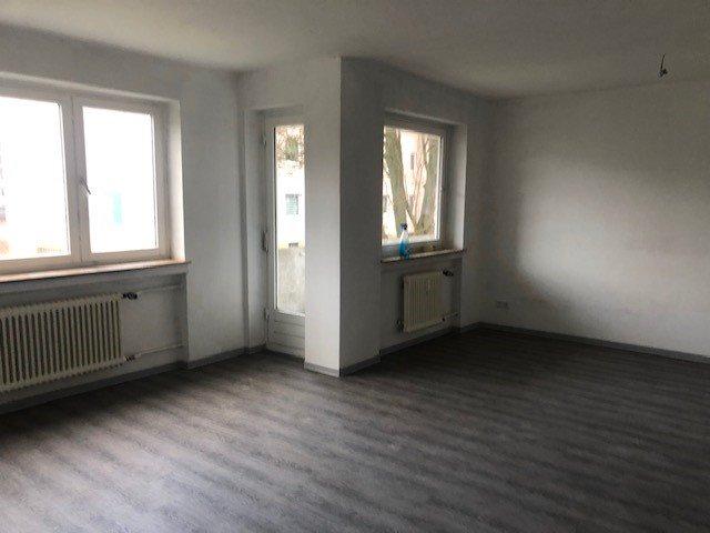 Etagenwohnung Baunatal - 4 Zimmer, 110 m&sup2;, 930&euro; | Angebot:26665469