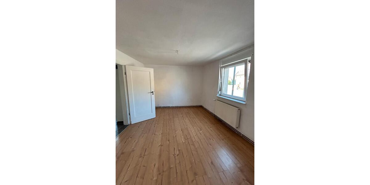 Etagenwohnung Jüterbog - 5 Zimmer, 150 m&sup2;, 950&euro; | Angebot:26682358