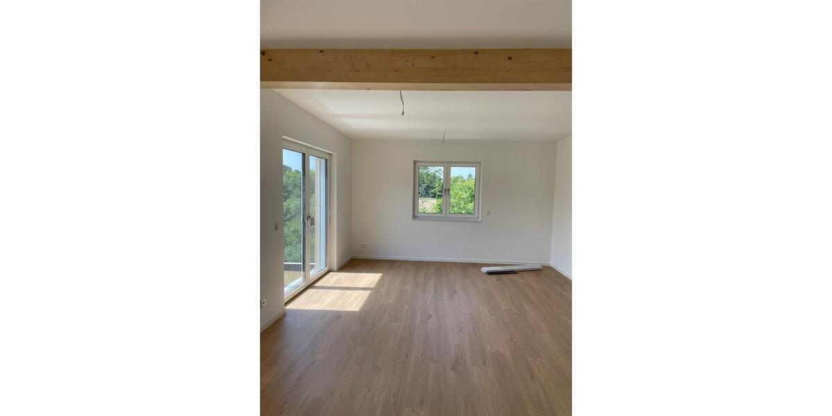 Etagenwohnung Neustadt an der Aisch - 3 Zimmer, 86 m&sup2;, 990&euro; | Angebot:24464252
