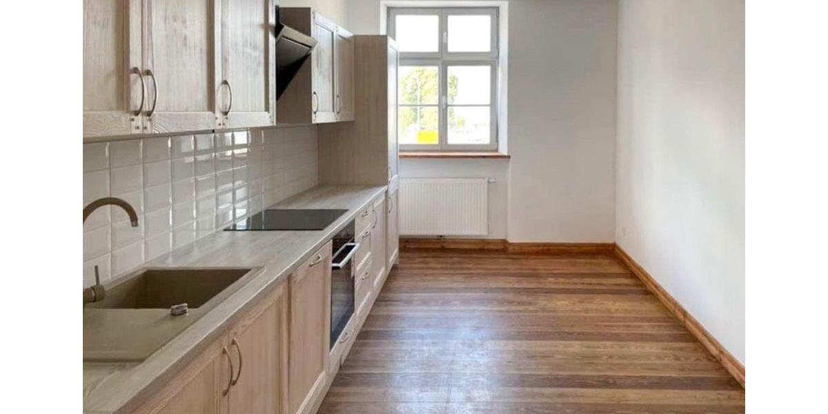 Stilvolle Wohnung in saniertem Altbau mit großer Sonnenterrasse 4 zimmer