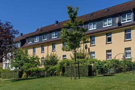 Wohnung zum Mieten in Remscheid 486,99 € 83.64 m² 4 zimmer