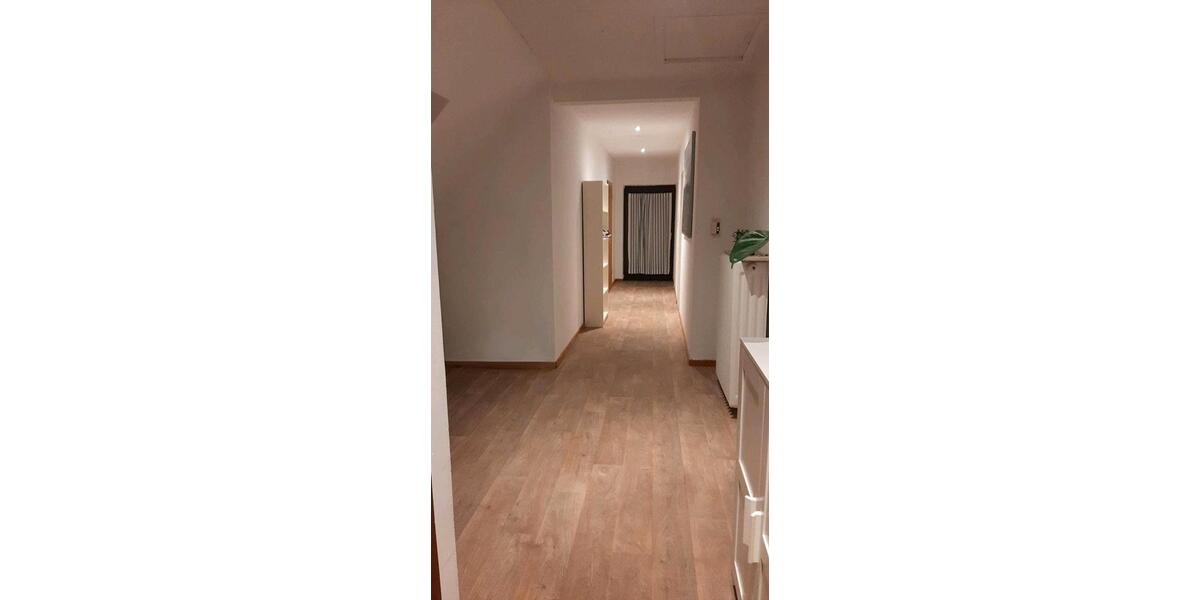 Etagenwohnung Oldenburg Eversten - 1 Zimmer, 170 m&sup2;, 415&euro; | Angebot:26008921