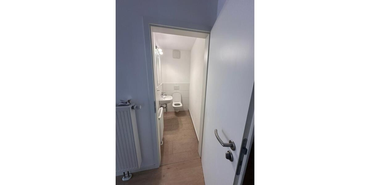 Erdgeschoßwohnung Apolda - 3 Zimmer, 100 m&sup2;, 1.100&euro; | Angebot:26619943