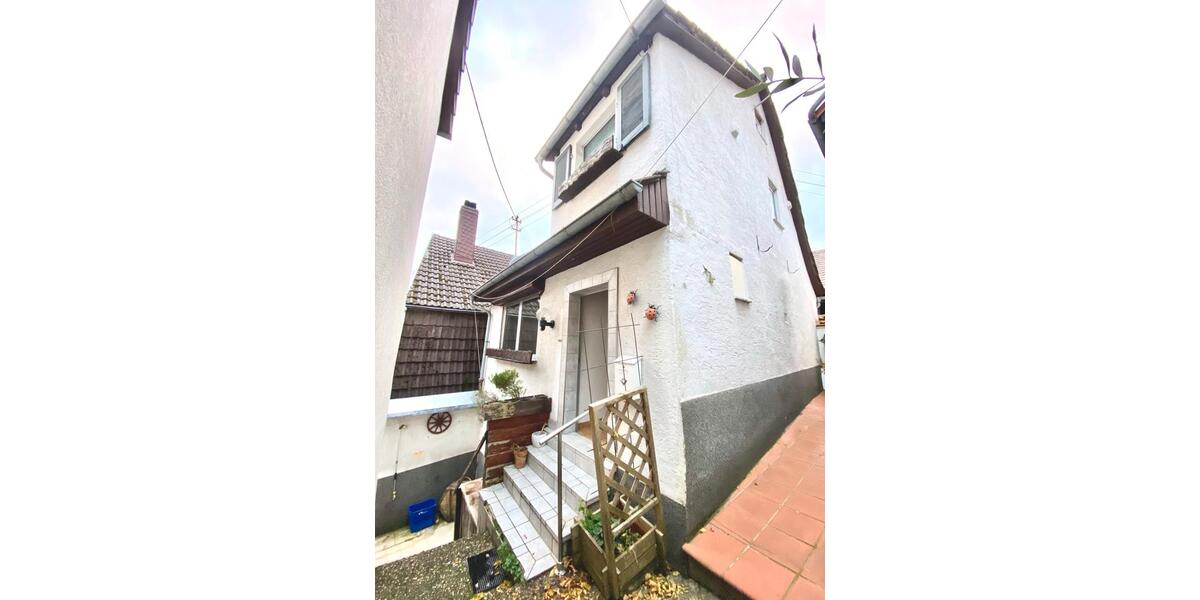 Kleines Einfamilienhaus als 3 ZKB mit Abstellraum und Keller 3 zimmer