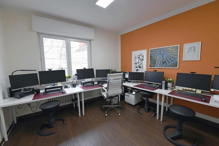 Günstiges Büro in Bürogemeinschaft bis 31.12.2025 zu vermieten
