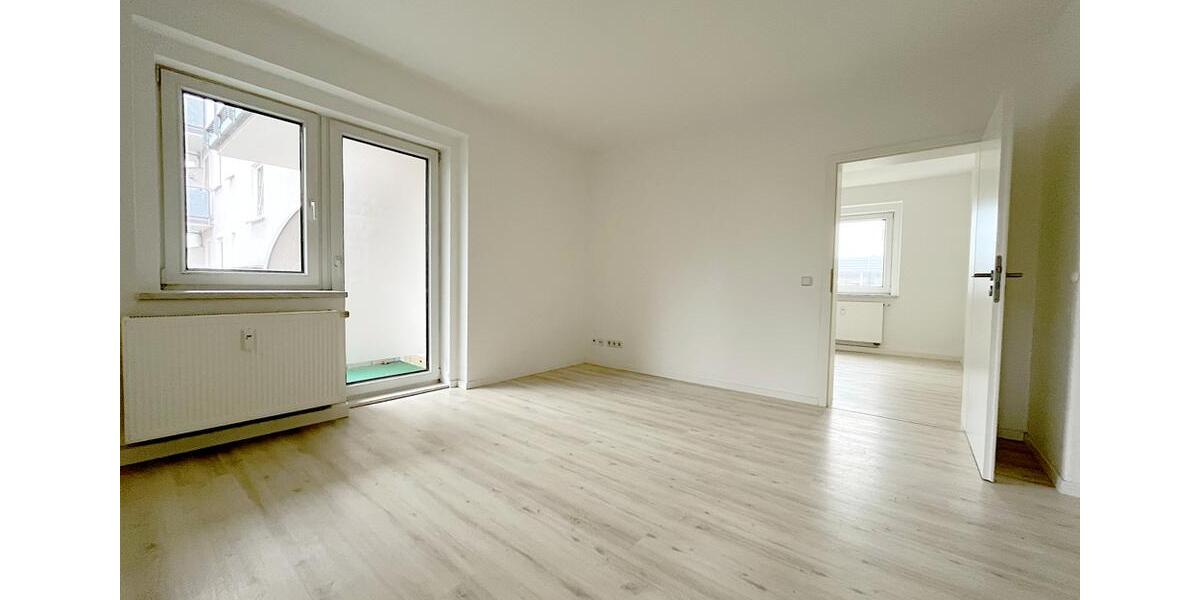 Erdgeschoßwohnung Glauchau - 4 Zimmer, 81 m&sup2;, 520&euro; | Angebot:26147877