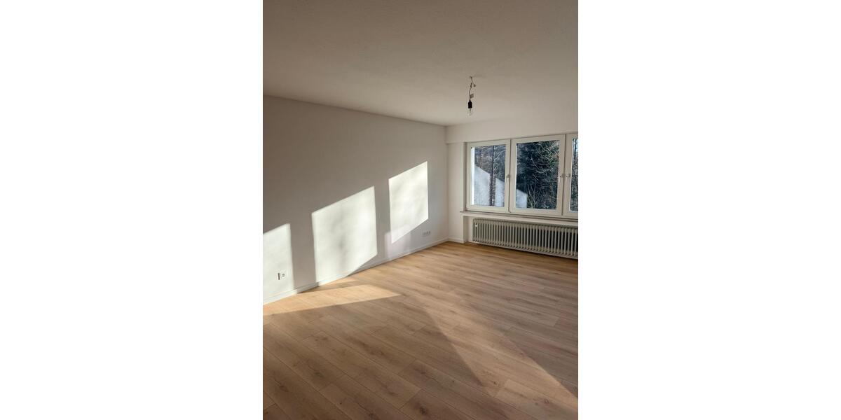 Erdgeschoßwohnung Gummersbach - 3 Zimmer, 95 m&sup2;, 995&euro; | Angebot:25164064