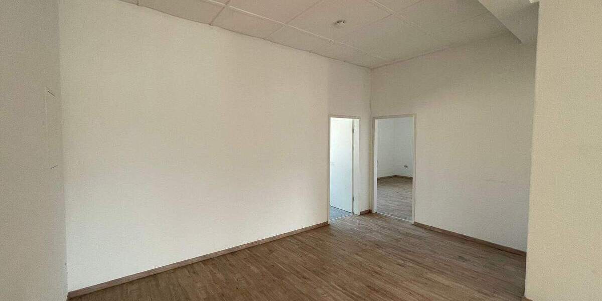 Etagenwohnung Bünde - 2 Zimmer, 85 m&sup2;, 655&euro; | Angebot:24825520