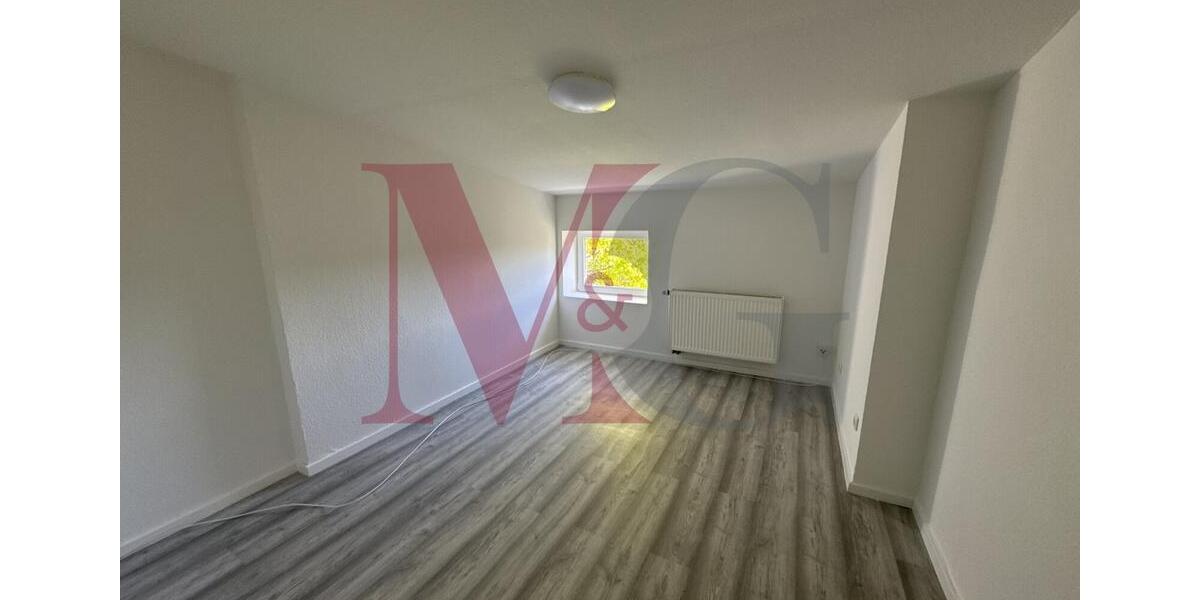 Dachgeschoßwohnung Wilhelmshaven - 5.5 Zimmer, 143 m&sup2;, 980&euro; | Angebot:26491397
