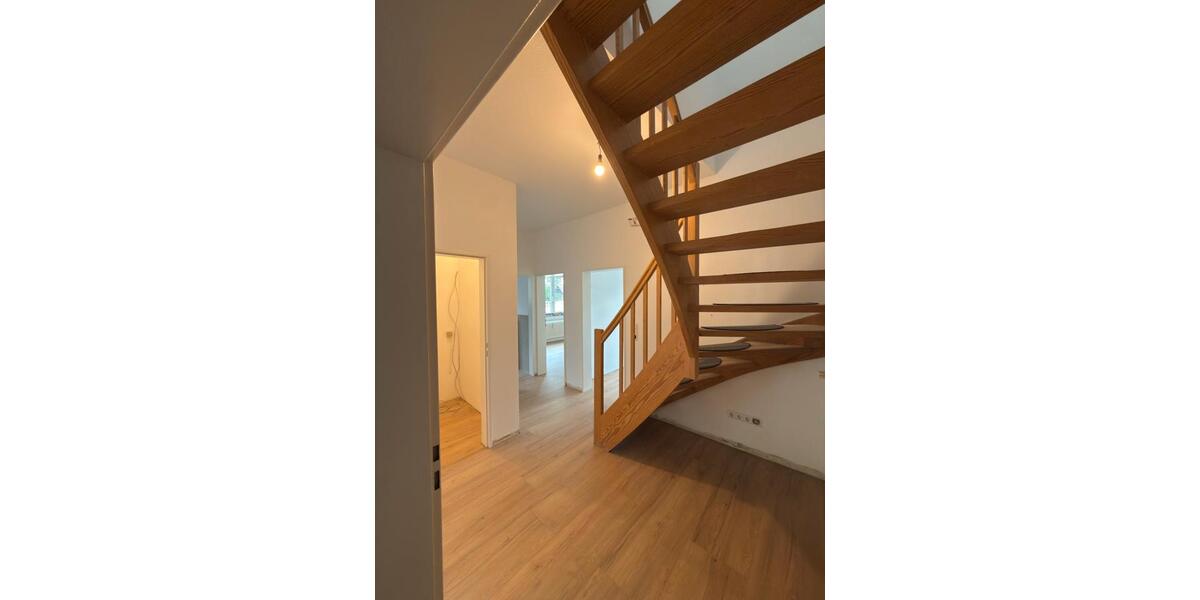 Etagenwohnung Oyten - 5.5 Zimmer, 125 m&sup2;, 1.500&euro; | Angebot:26626034