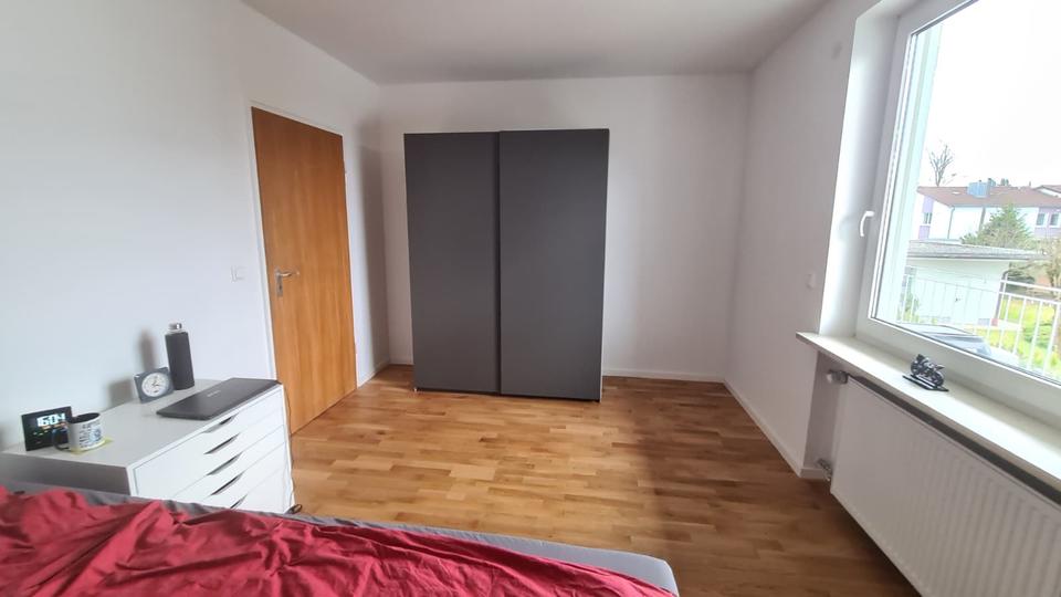 Wohnen auf Zeit Germering - 1 Zimmer, 104 m&sup2;, 850&euro; | Angebot:25879003