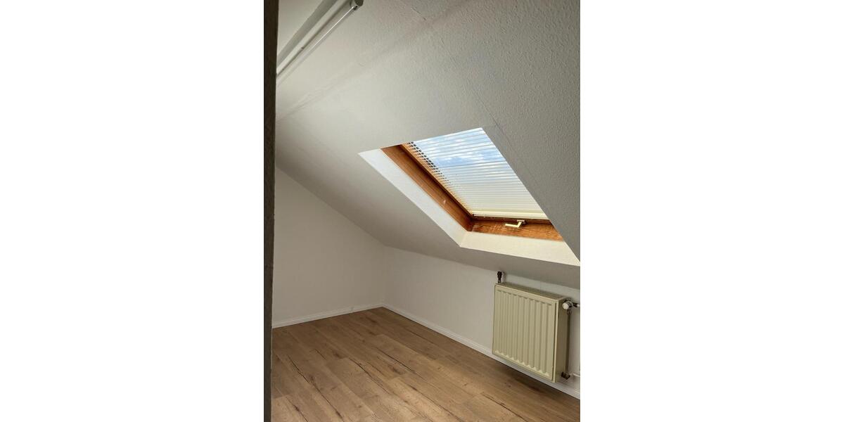 Dachgeschoßwohnung Homberg (Efze) - 5 Zimmer, 95 m&sup2;, 550&euro; | Angebot:23807374
