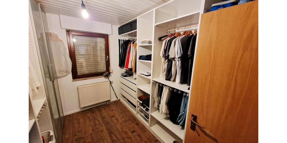 Dachgeschoßwohnung Remchingen - 4 Zimmer, 93 m&sup2;, 950&euro; | Angebot:23703263