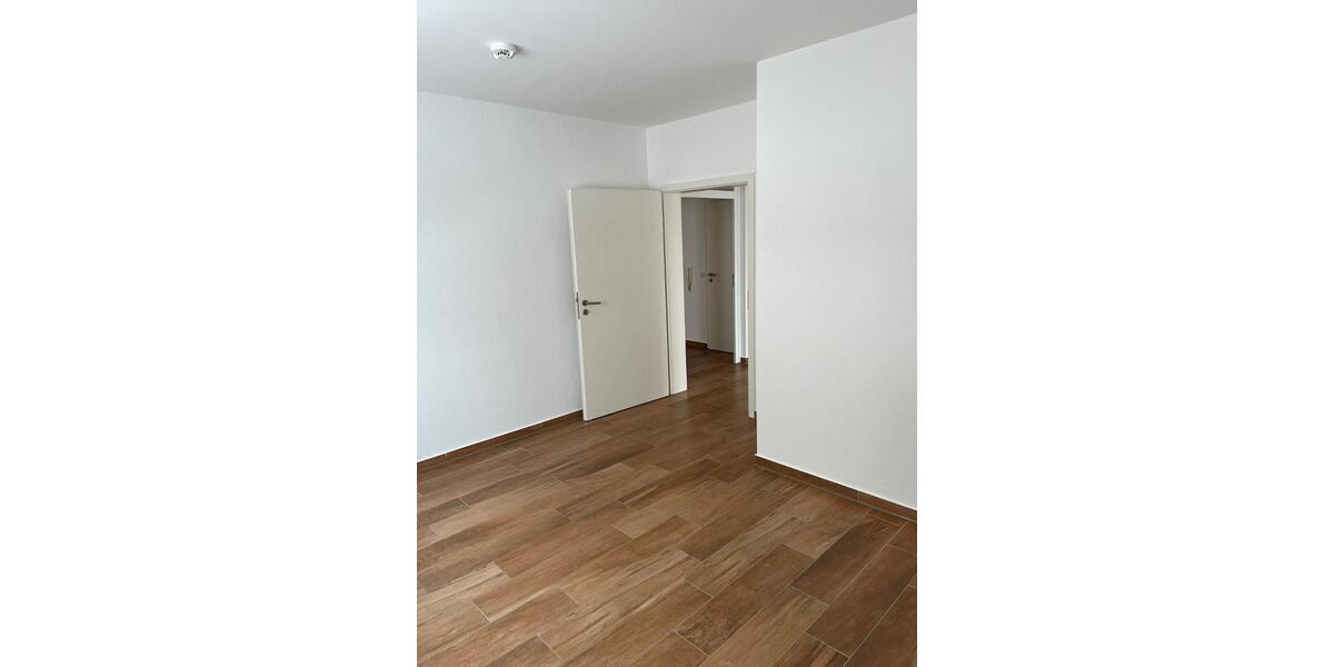 Etagenwohnung Bovenden - 4 Zimmer, 109 m&sup2;, 1.440&euro; | Angebot:26004691
