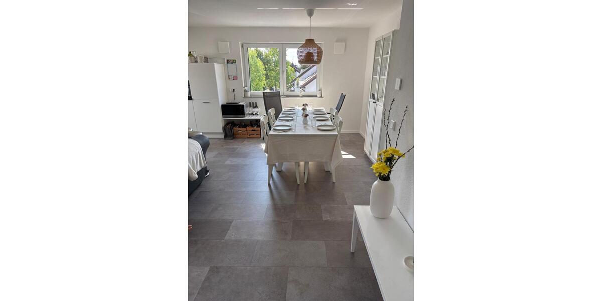 Dachgeschoßwohnung Fellbach - 3 Zimmer, 70 m&sup2;, 1.400&euro; | Angebot:24982600