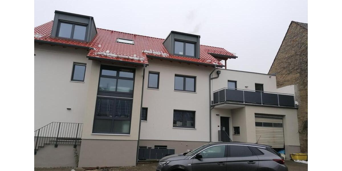 Etagenwohnung Ochsenfurt - 4 Zimmer, 109 m&sup2;, 1.215&euro; | Angebot:25832027