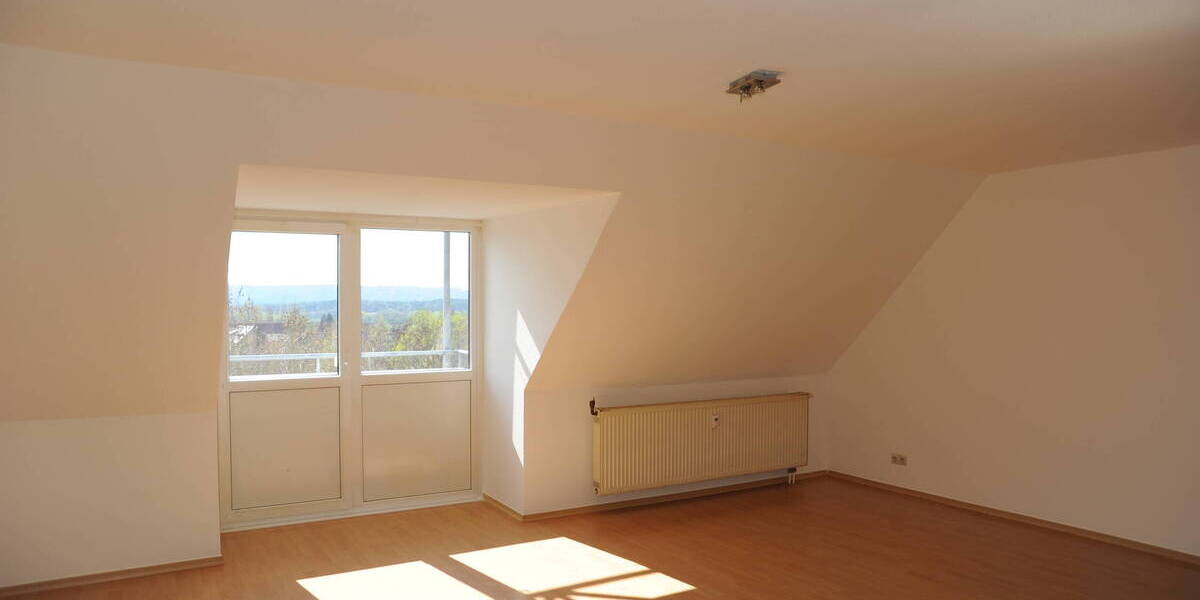 Etagenwohnung Sonneberg Bettelhecken - 3 Zimmer, 79 m&sup2;, 510&euro; | Angebot:25681376