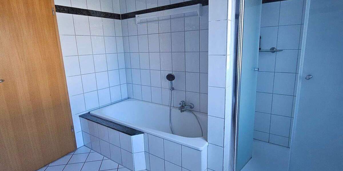 Terrassenwohnung Hohenwestedt - 3 Zimmer, 90 m&sup2;, 850&euro; | Angebot:24401346