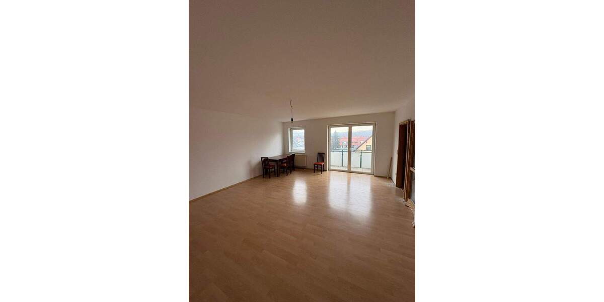 Etagenwohnung Flöha Plaue - 2 Zimmer, 87 m&sup2;, 430&euro; | Angebot:25999172