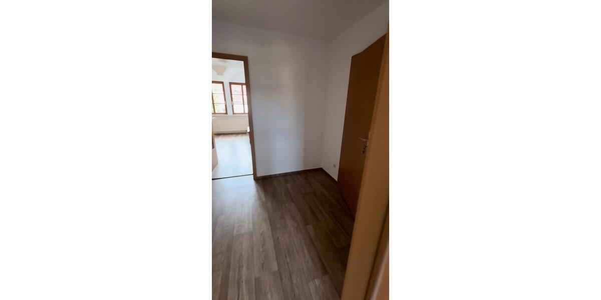 Dachgeschoßwohnung Bernburg (Saale) - 3 Zimmer, 66 m&sup2;, 530&euro; | Angebot:26336033