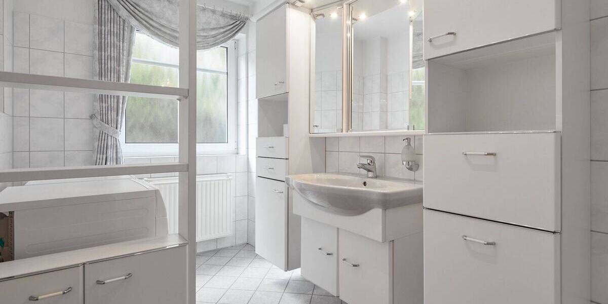 Etagenwohnung Achim - 2 Zimmer, 90 m&sup2;, 995&euro; | Angebot:26730442