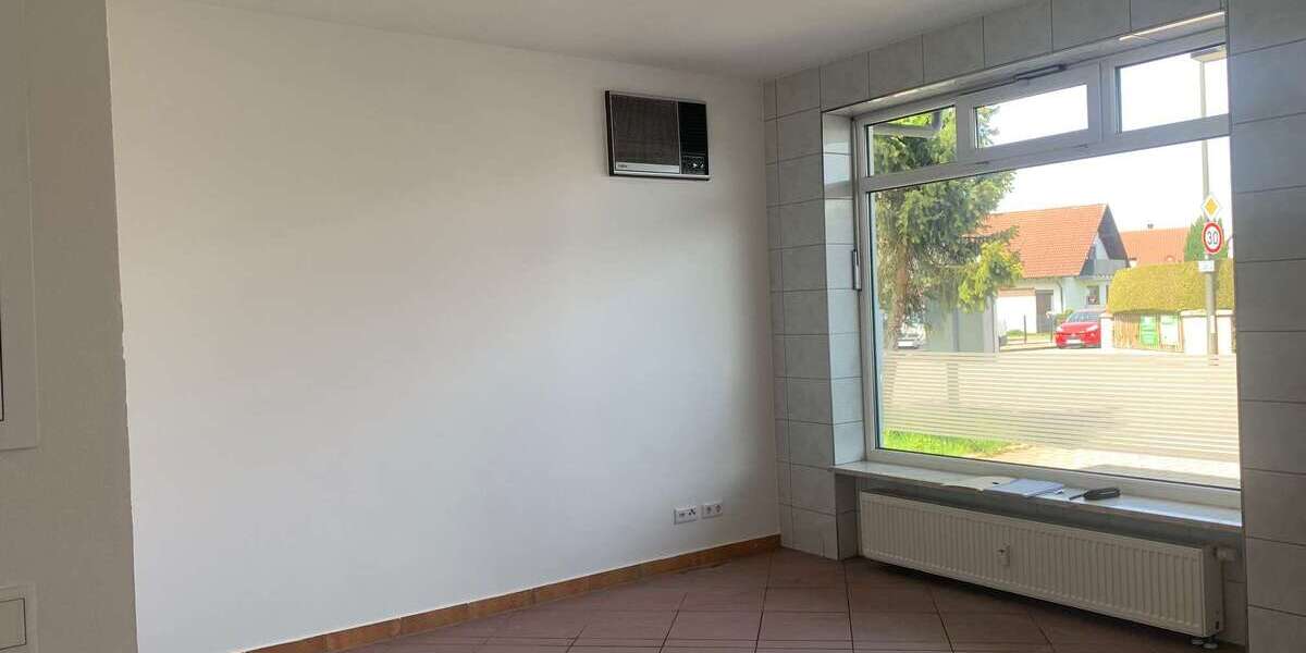 Etagenwohnung Oberstimm - 1 Zimmer, 30 m&sup2;, 420&euro; | Angebot:26087601