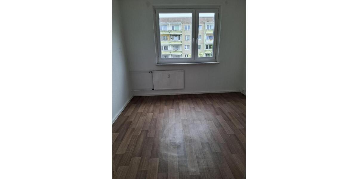 Etagenwohnung Seeland Gatersleben - 4 Zimmer, 72 m&sup2;, 279&euro; | Angebot:20747685