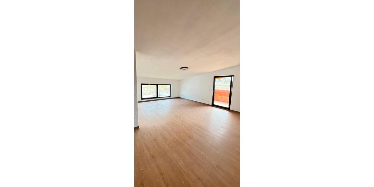 Dachgeschoßwohnung Buchen (Odenwald) - 3 Zimmer, 95 m&sup2;, 1.300&euro; | Angebot:25839346