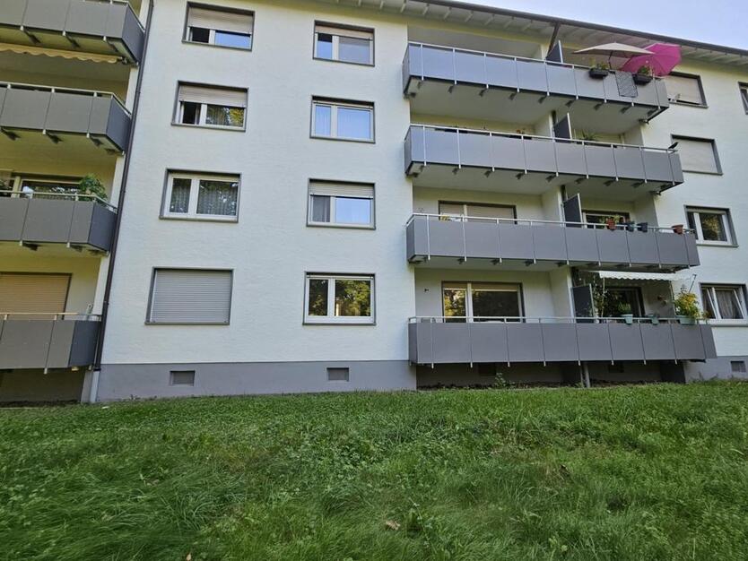 Ruhig gelegene Wohnung mit guter Anbindung und Küche in Durlach