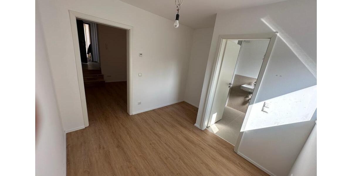 Hochparterre Memmingen - 2 Zimmer, 30 m&sup2;, 740&euro; | Angebot:26023274