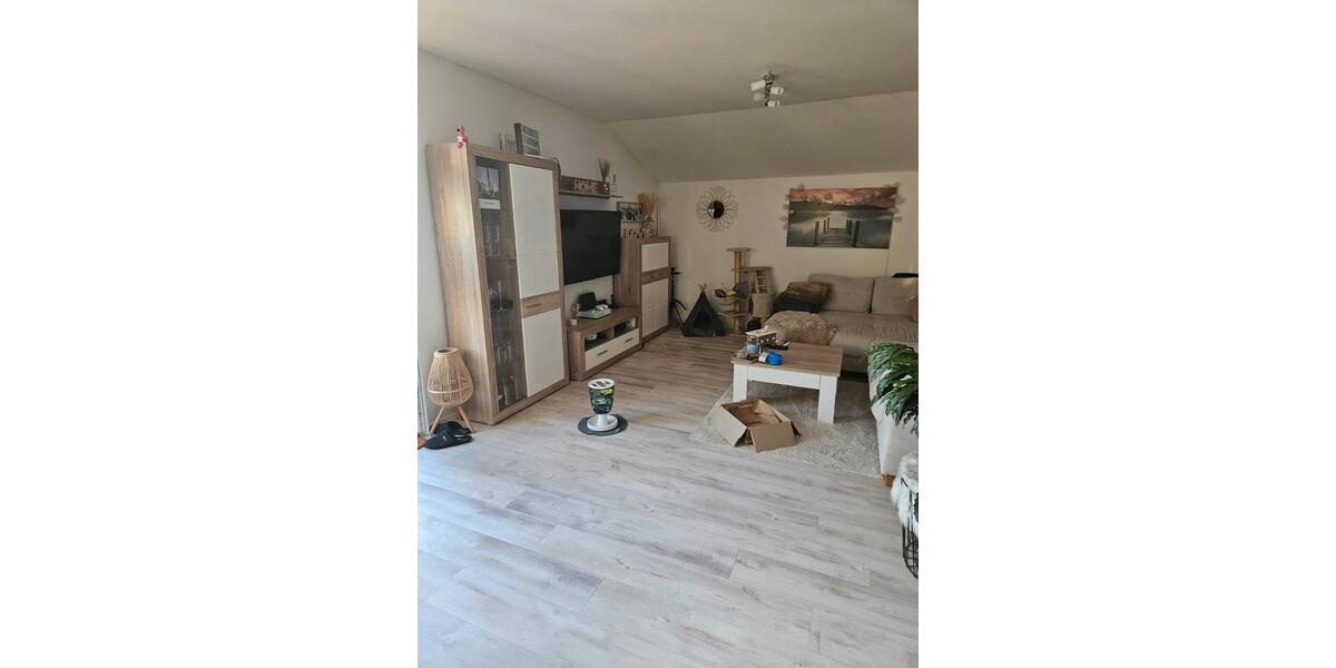 Etagenwohnung Uetersen - 2 Zimmer, 92 m&sup2;, 975&euro; | Angebot:26557162