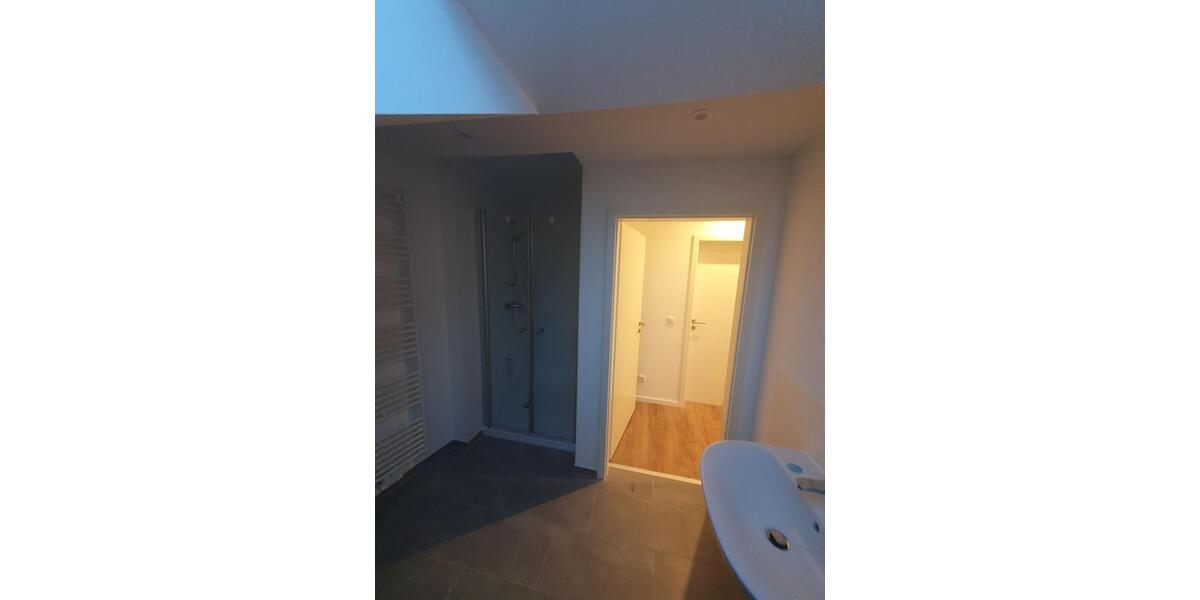 Moderne Dachgeschosswohnung in zentraler Lage von Hannover 3 zimmer