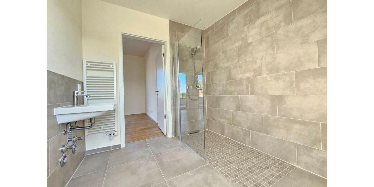 Einfamilienhaus Berlin Treptow-Köpenick - 3 Zimmer, 91 m&sup2;, 1.990&euro; | Angebot:25124657