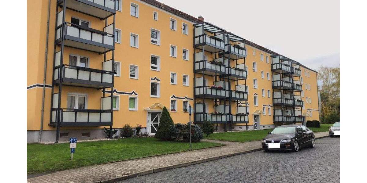 Etagenwohnung Zeitz - 2 Zimmer, 49 m&sup2;, 320&euro; | Angebot:25661141