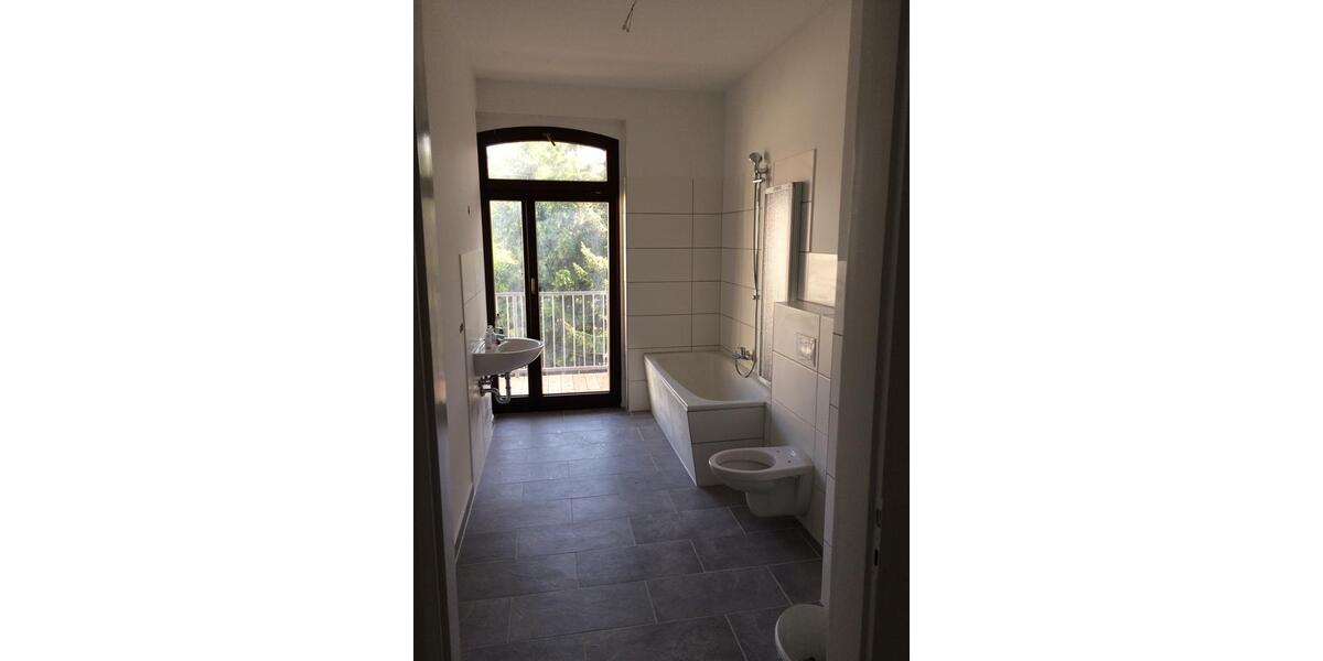 Etagenwohnung Schkeuditz - 2 Zimmer, 70 m&sup2;, 555&euro; | Angebot:26350236