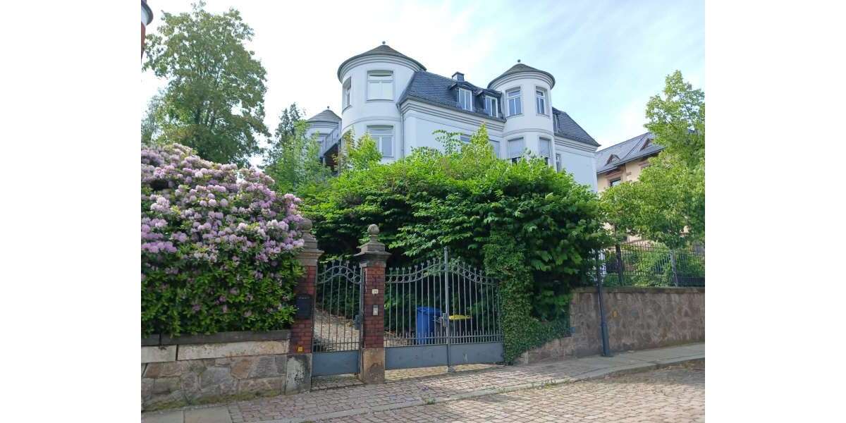 Etagenwohnung Crimmitschau - 3 Zimmer, 124 m&sup2;, 825&euro; | Angebot:25235702