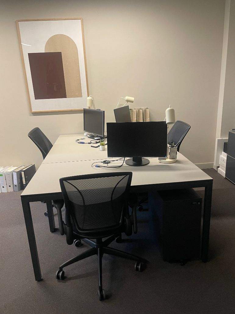 Schreibtisch(e) in kreativer Agentur unterzuvermieten - All-in-Miete zimmer