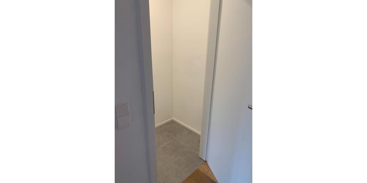 Etagenwohnung Aldersbach - 2 Zimmer, 83 m&sup2;, 650&euro; | Angebot:25905409