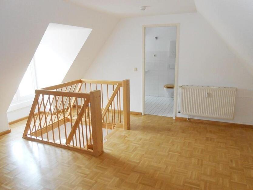 Maisonette Wohnung mit Einbauküche in der Güstrower Innenstadt zu vermieten!