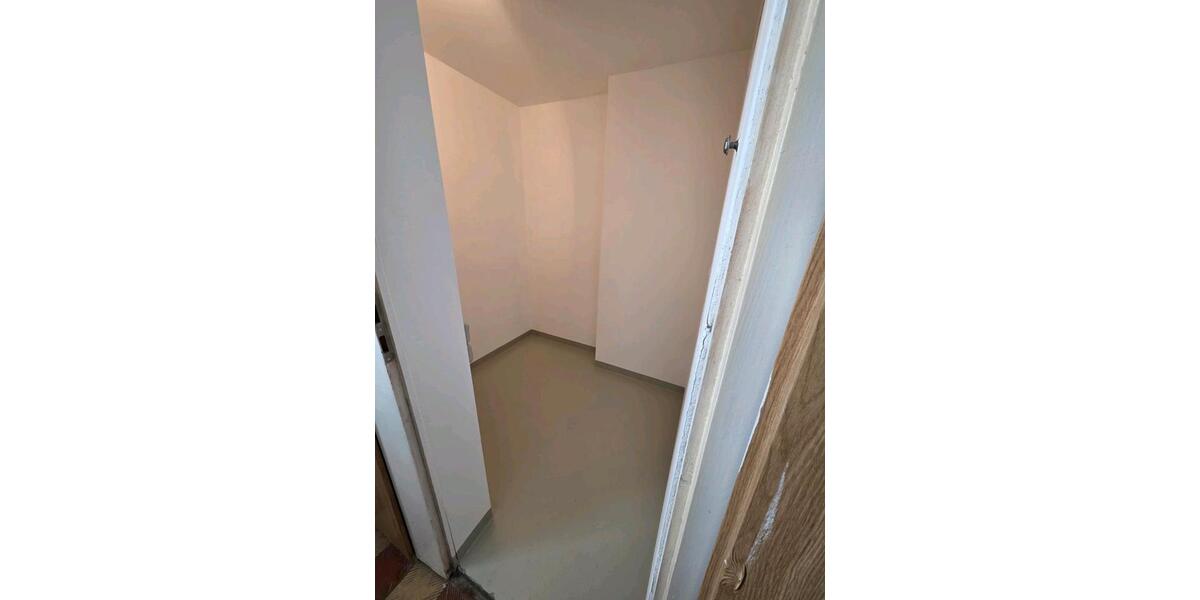 Schöne helle 5- Raumwohnung in Oelsnitz zu vermieten 5 zimmer