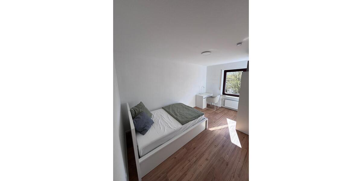 Wohnen auf Zeit Würzburg Frauenland - 4 Zimmer, 13 m&sup2;, 575&euro; | Angebot:26677055
