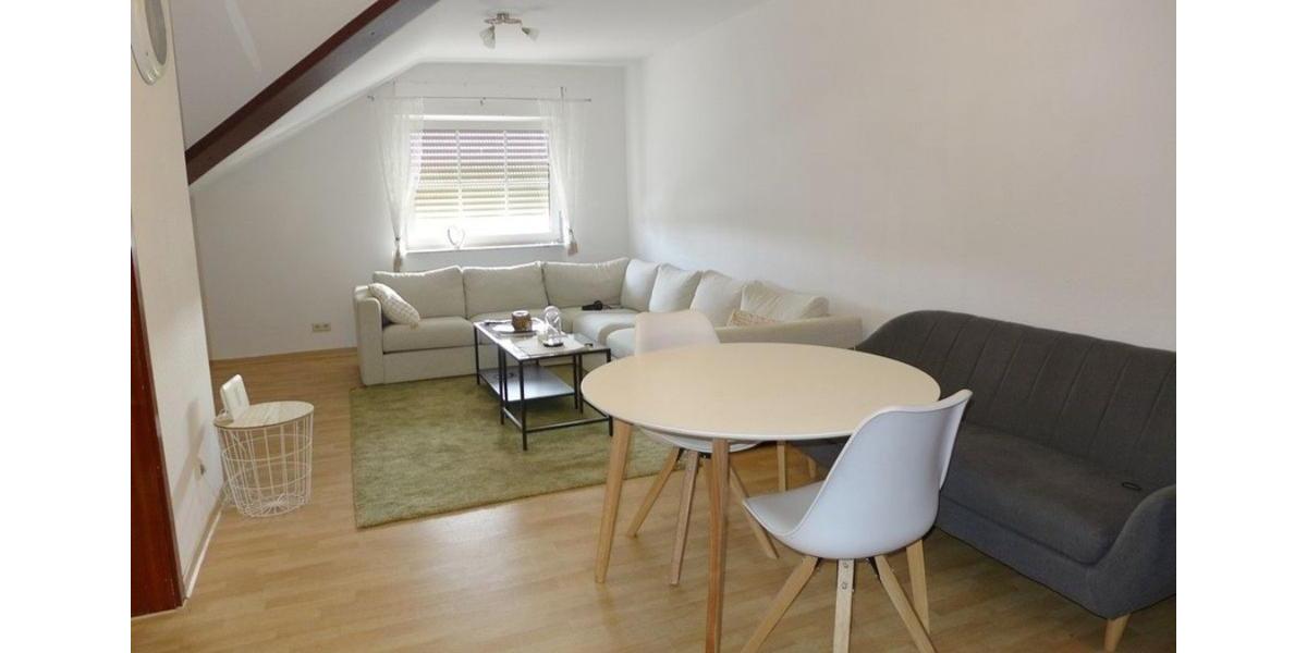 Dachgeschoßwohnung Aßlar - 3 Zimmer, 81 m&sup2;, 800&euro; | Angebot:25159550