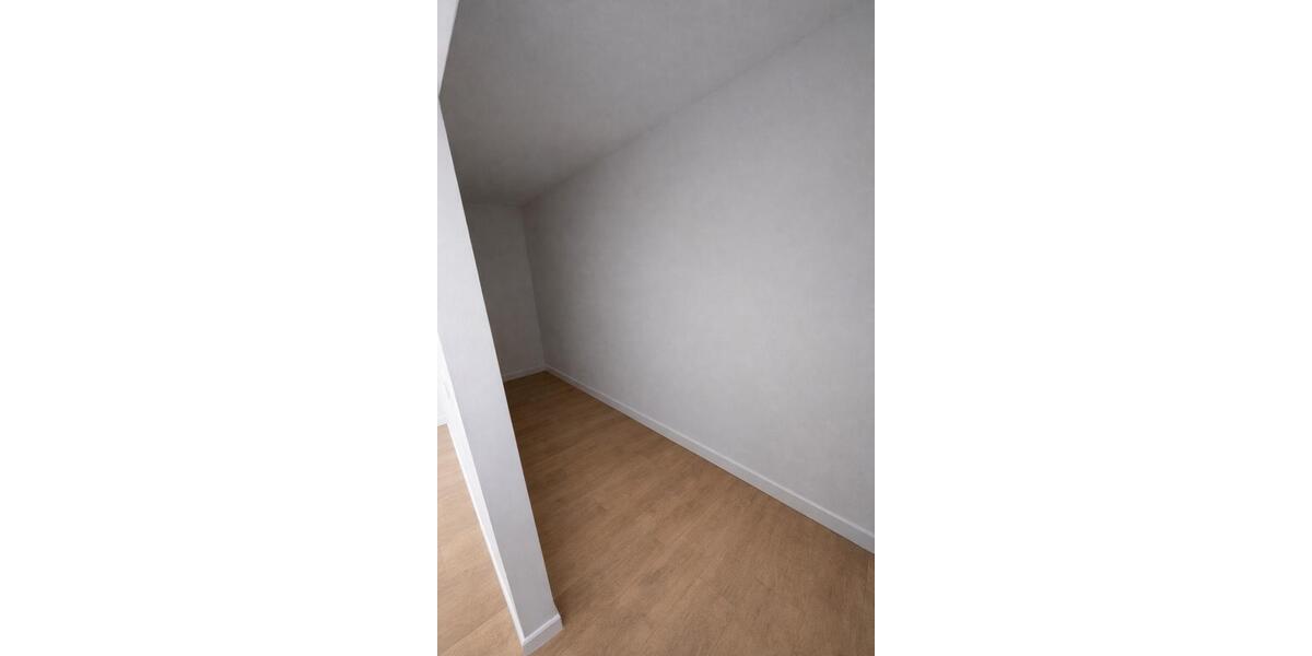 Erdgeschoßwohnung Hennef (Sieg) - 3 Zimmer, 90 m&sup2;, 1.130&euro; | Angebot:24418326