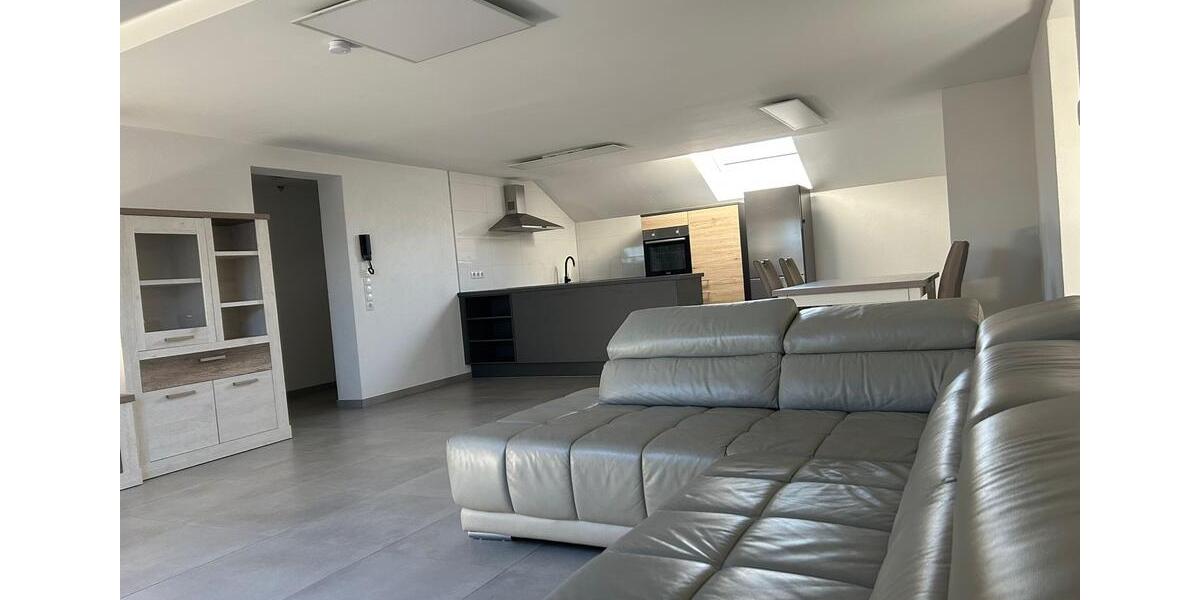 Neu sanierte 4,5 ZKB Wohnung in Kaiserslautern-Erfenbach 4 zimmer