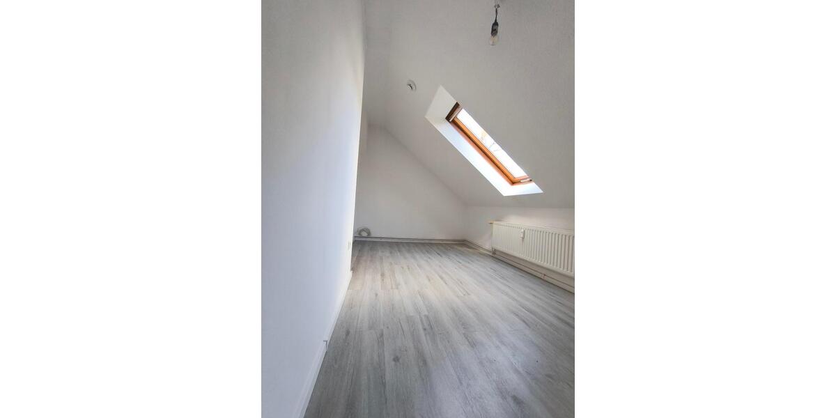 Dachgeschoßwohnung Bernau bei Berlin - 1 Zimmer, 26 m&sup2;, 579&euro; | Angebot:26032915