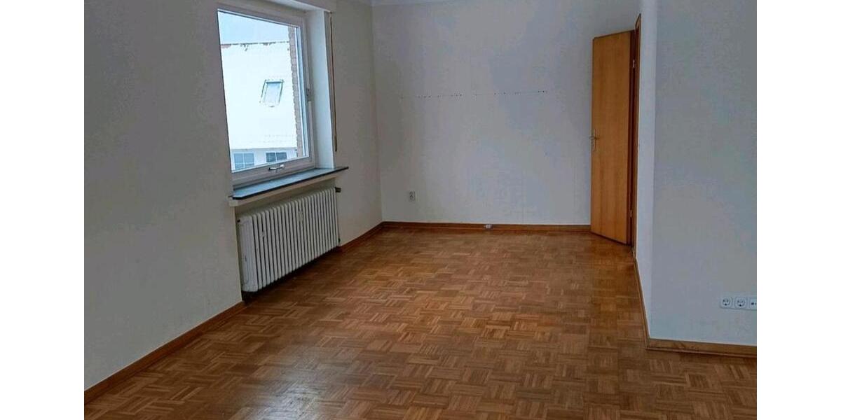 Ruhige 4,5 Zimmer Wohnung EG in Rinteln-Uchtdorf 4.5 zimmer